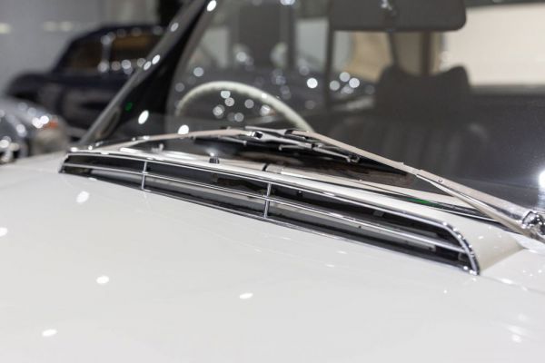 Mercedes-Benz 280 SL 1969 25596