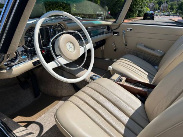 Mercedes-Benz 280 SL 1971 25611
