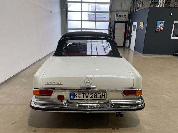 Mercedes-Benz 280 SE 1969 25464