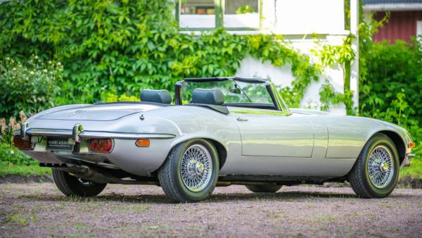 Jaguar E-Type V12 1973 25340