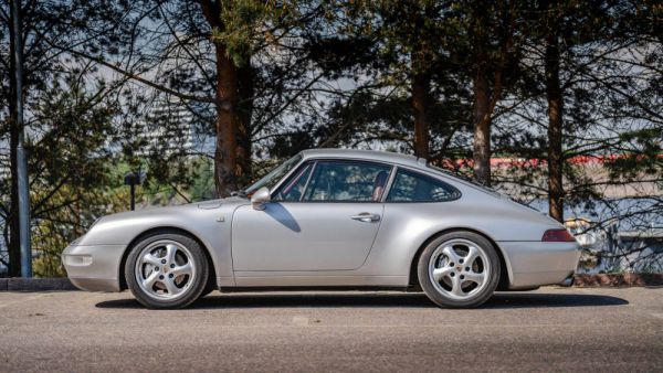 Porsche 911 Carrera 4 1997 25421