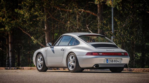 Porsche 911 Carrera 4 1997 25423