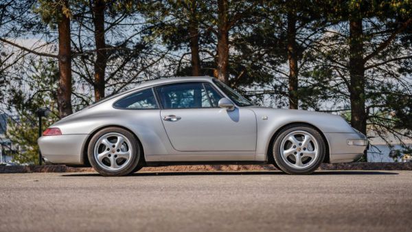 Porsche 911 Carrera 4 1997 25427