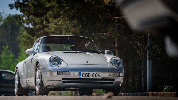 Porsche 911 Carrera 4 1997 25429