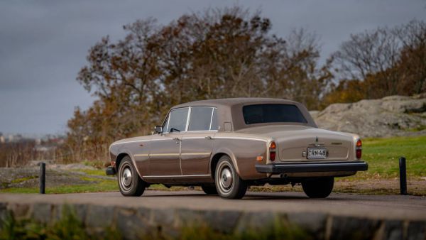Rolls-Royce Silver Wraith II 1977 25442