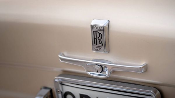 Rolls-Royce Silver Wraith II 1977 25445