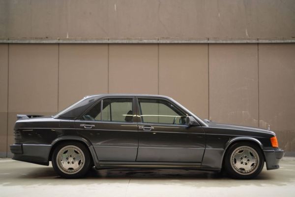 Mercedes-Benz 190 E 2.3-16 1984 117560