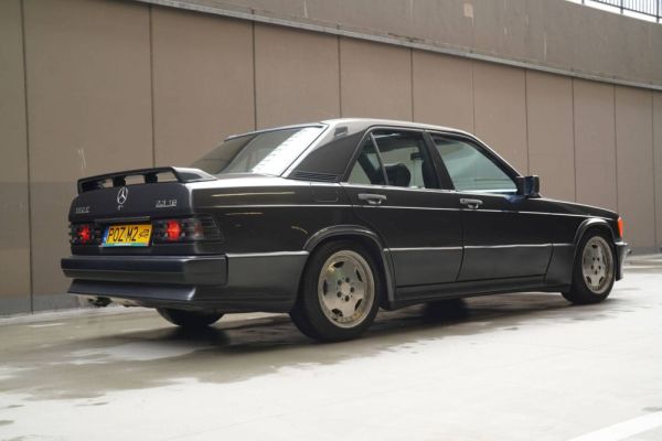 Mercedes-Benz 190 E 2.3-16 1984 117561