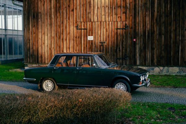 Alfa Romeo 1750 Berlina 1970 120804