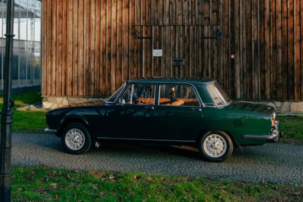 Alfa Romeo 1750 Berlina 1970 120807