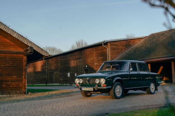 Alfa Romeo 1750 Berlina 1970 120814