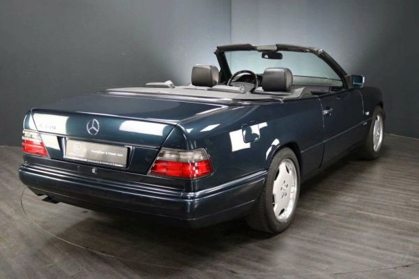 Mercedes-Benz E 320 1996