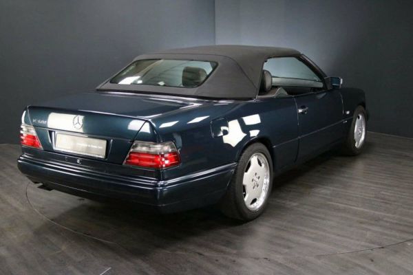 Mercedes-Benz E 320 1996 24144