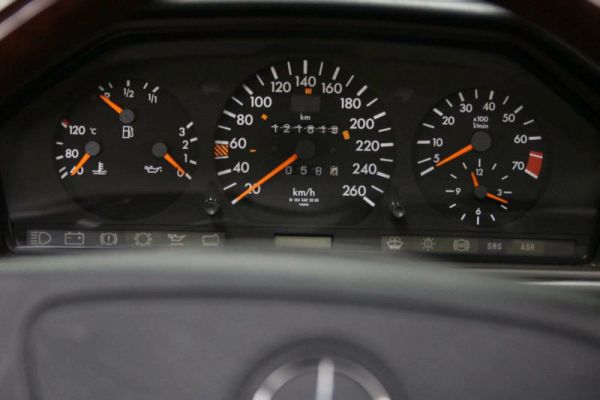 Mercedes-Benz E 320 1996 24152