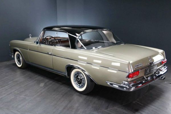 Mercedes-Benz 300 SE 1965 24219