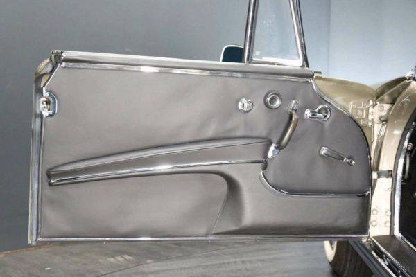 Mercedes-Benz 300 SE 1965 24225