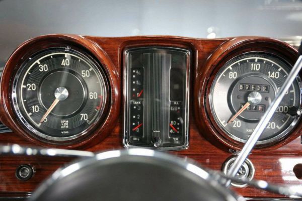 Mercedes-Benz 300 SE 1965 24229