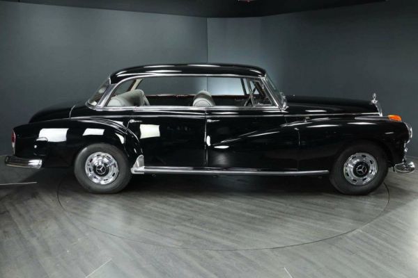 Mercedes-Benz 300 d 1958 24236