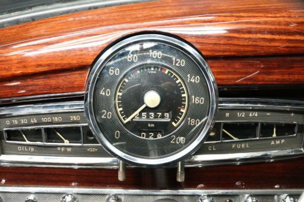 Mercedes-Benz 300 d 1958 24243