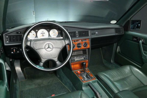 Mercedes-Benz 190 E 3.2 AMG 1992 24299