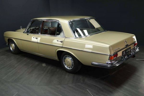 Mercedes-Benz 300 SEL 6.3 1970 24499