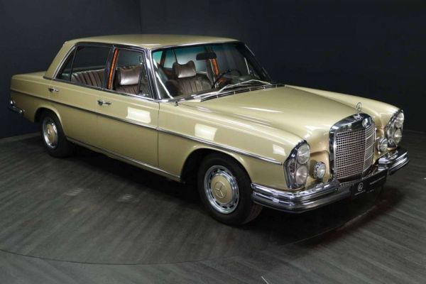 Mercedes-Benz 300 SEL 6.3 1970 24502