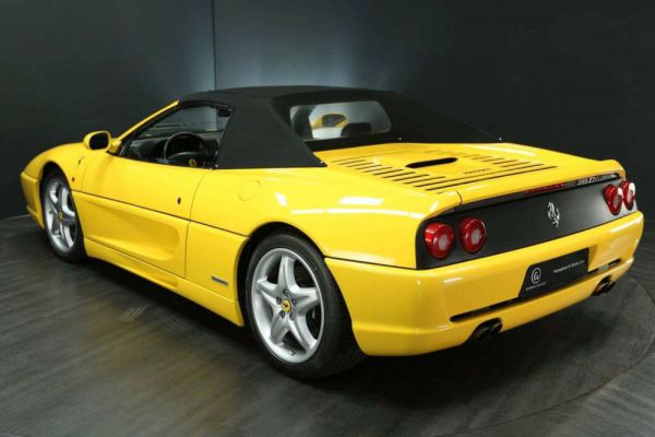 Ferrari F 355 Spider 1998 84966