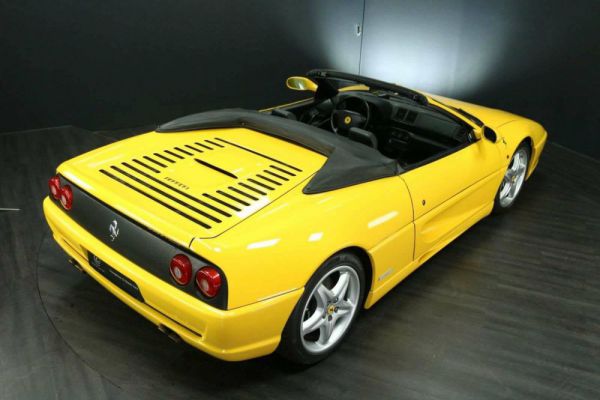 Ferrari F 355 Spider 1998 84968