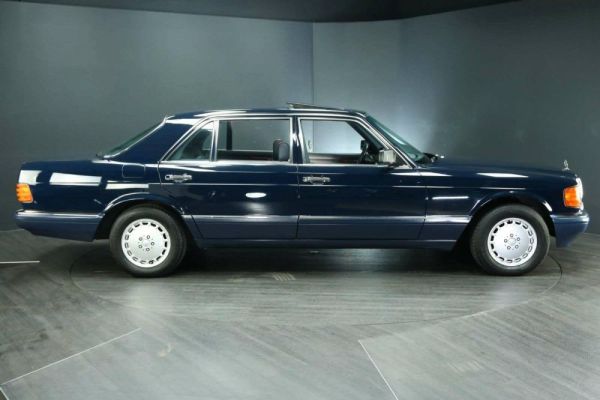 Mercedes-Benz 560 SEL 1990 109562