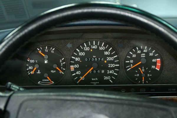 Mercedes-Benz 560 SEL 1990 109569