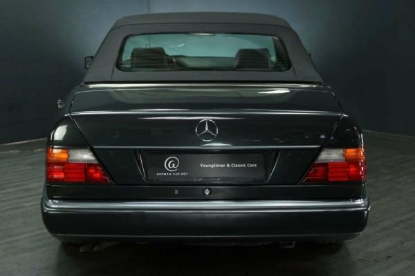 Mercedes-Benz 300 CE-24 1993 125387