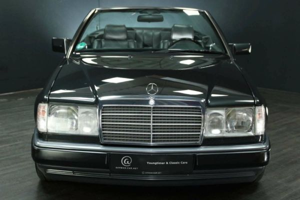 Mercedes-Benz 300 CE-24 1993 125391