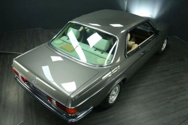 Mercedes-Benz 280 CE 1984 127972