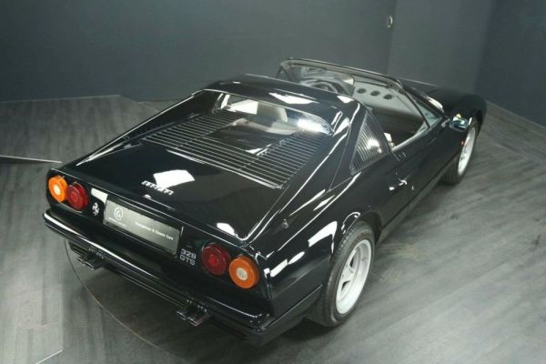 Ferrari 328 GTS 1987 131592