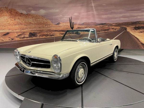 Mercedes-Benz 230 SL 1967 23945