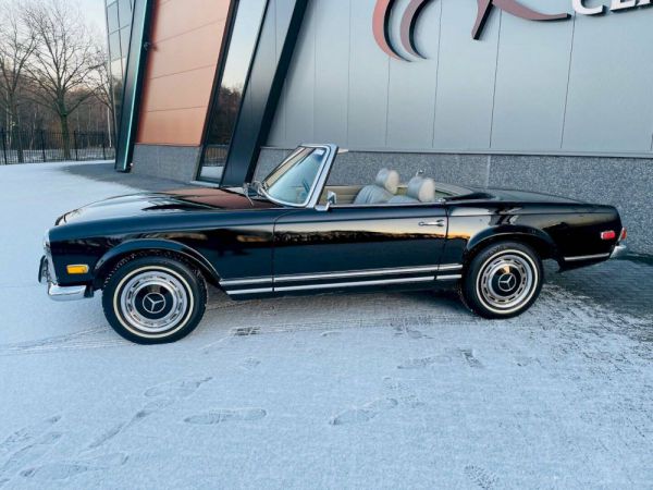Mercedes-Benz 280 SL 1970 23974