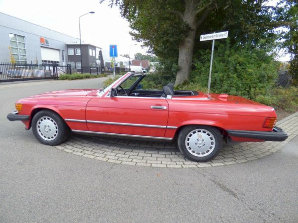 Mercedes-Benz 560 SL 1986 24033