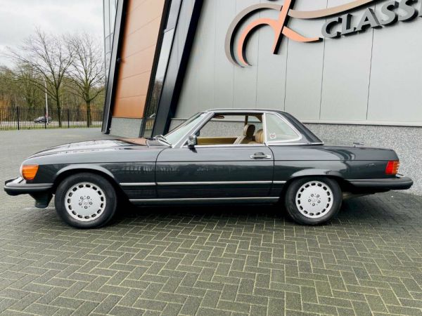 Mercedes-Benz 560 SL 1988 24060