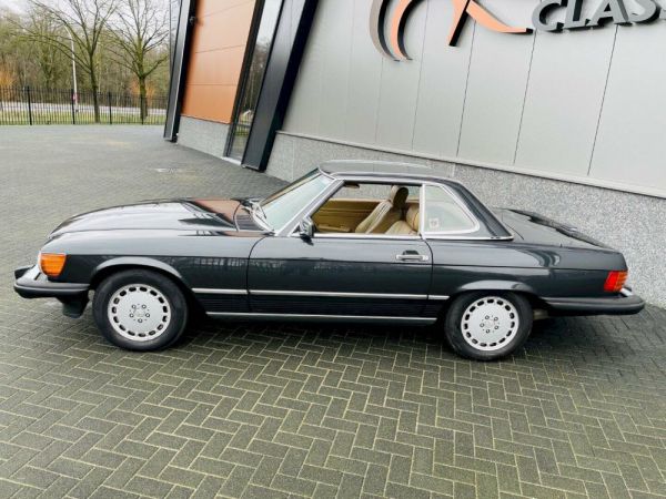 Mercedes-Benz 560 SL 1988 24062