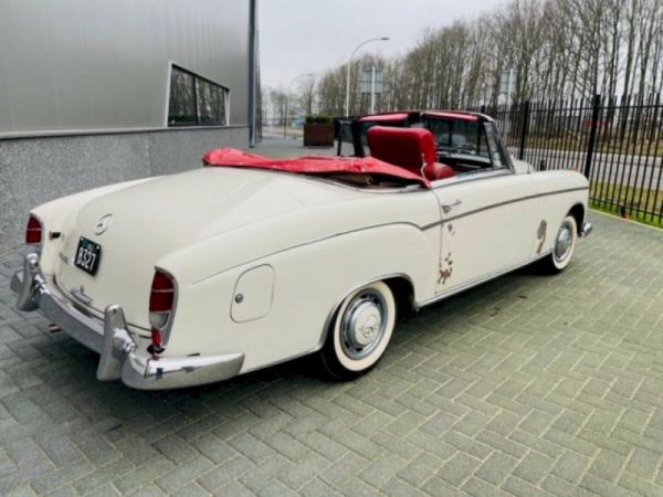 Mercedes-Benz 220 SE Cabriolet 1961 24078
