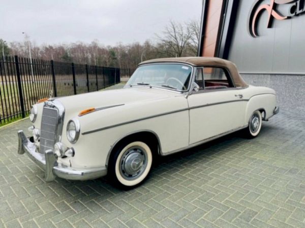 Mercedes-Benz 220 SE Cabriolet 1961 24080