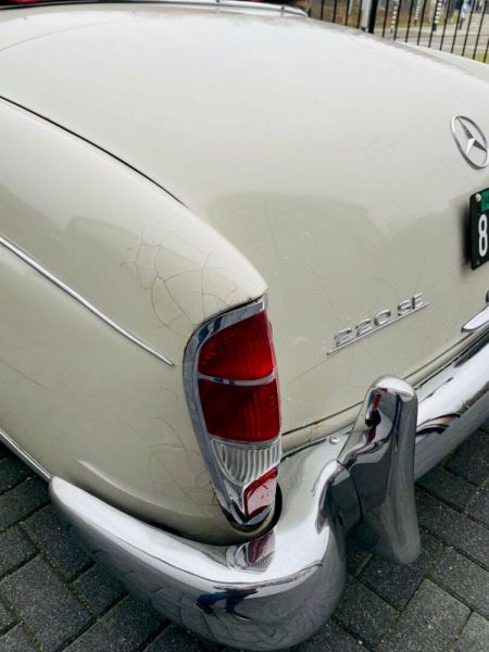 Mercedes-Benz 220 SE Cabriolet 1961 24082