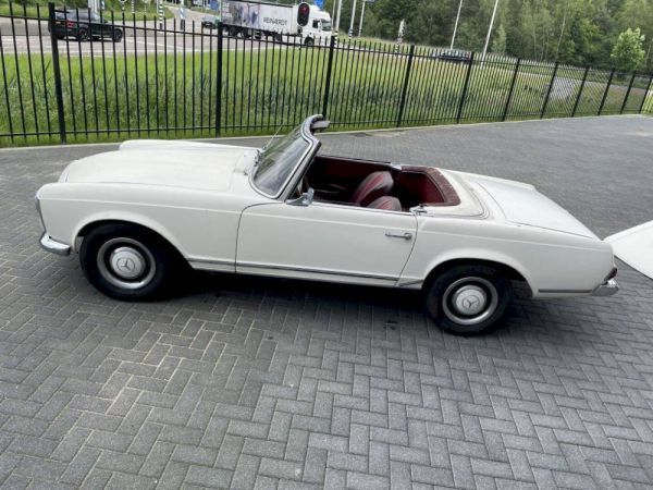 Mercedes-Benz 230 SL 1965 100509