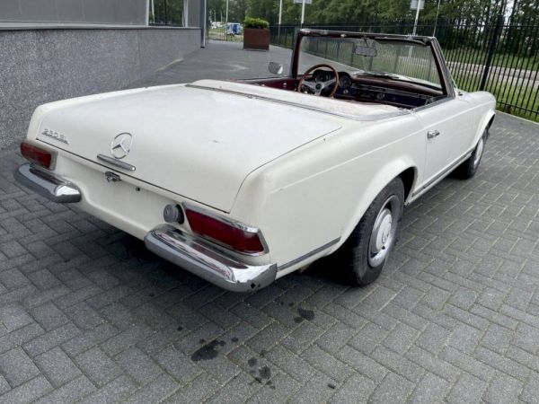 Mercedes-Benz 230 SL 1965 100512