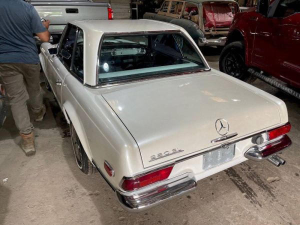 Mercedes-Benz 280 SL 1967 101059