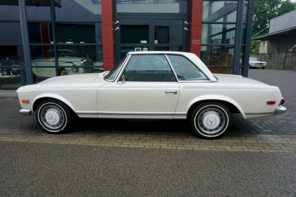 Mercedes-Benz 280 SL 1967 101060