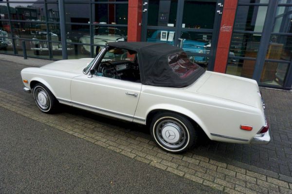 Mercedes-Benz 280 SL 1967 101061