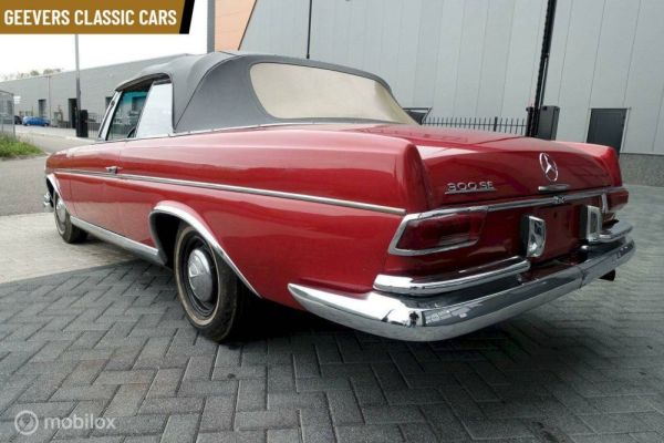 Mercedes-Benz 300 SE 1963 123212