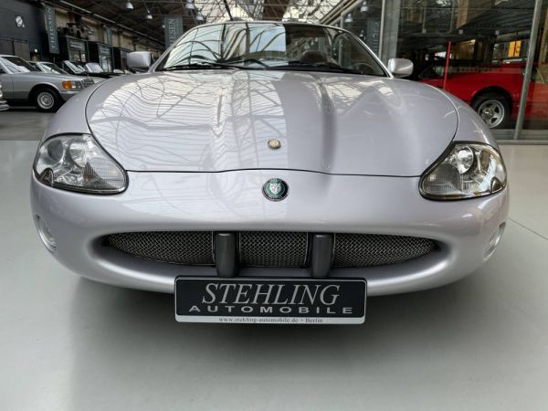 Jaguar XK8 4.0 2000 23826