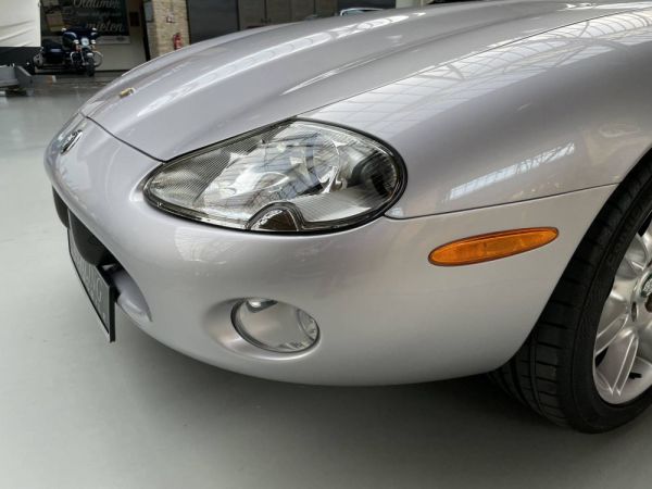 Jaguar XK8 4.0 2000 23832